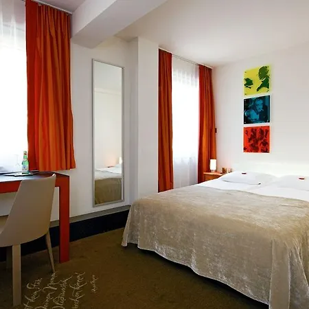 Hotel Swiss Chocolate By Fassbind Zurigo