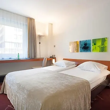 Otel Swiss Chocolate By Fassbind