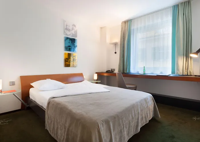 Otel Swiss Chocolate By Fassbind Zürih